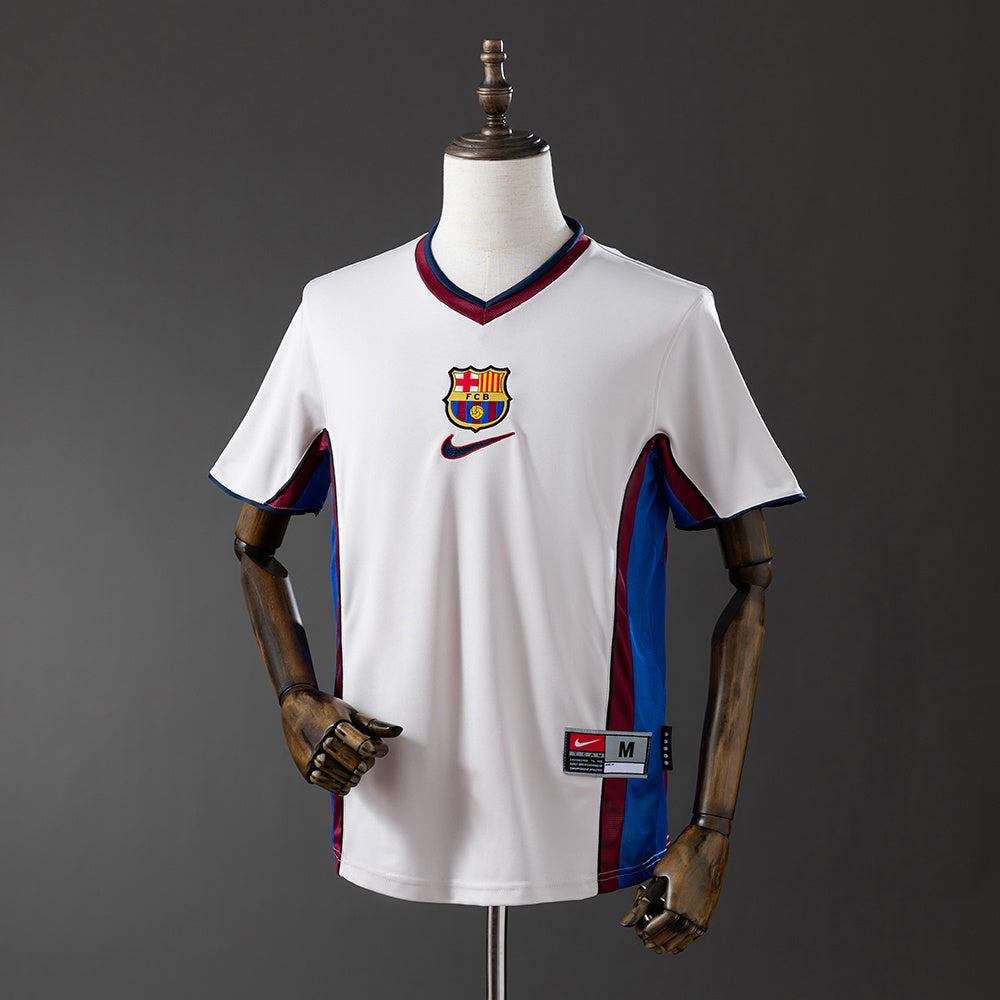 Camisa II Retrô Barcelona 98/99 Modelo Torcedor