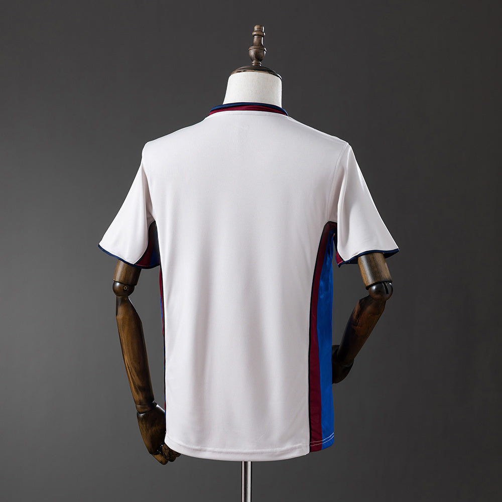 Camisa II Retrô Barcelona 98/99 Modelo Torcedor
